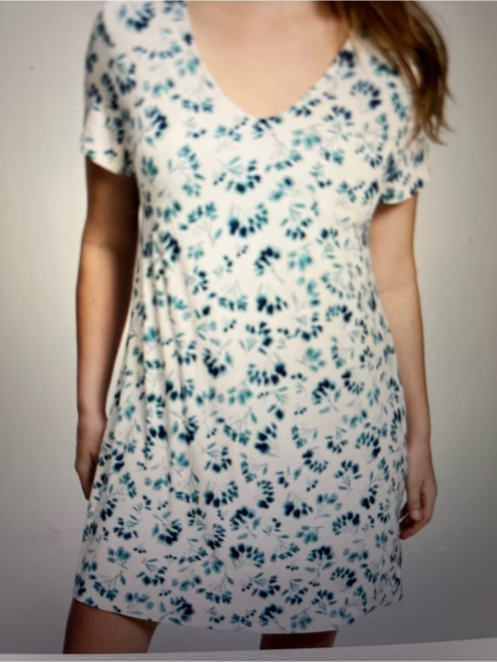 Soma White Cool Nights Floral Print Shirt Sleeve Night Shirt.